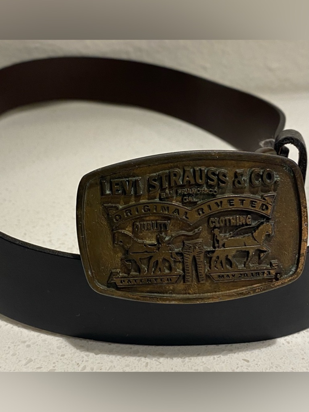 Levi Strauss Co. Leather Belt Made in Italy Black bronze Buckle Two Horse 34 - Picture 9 of 11